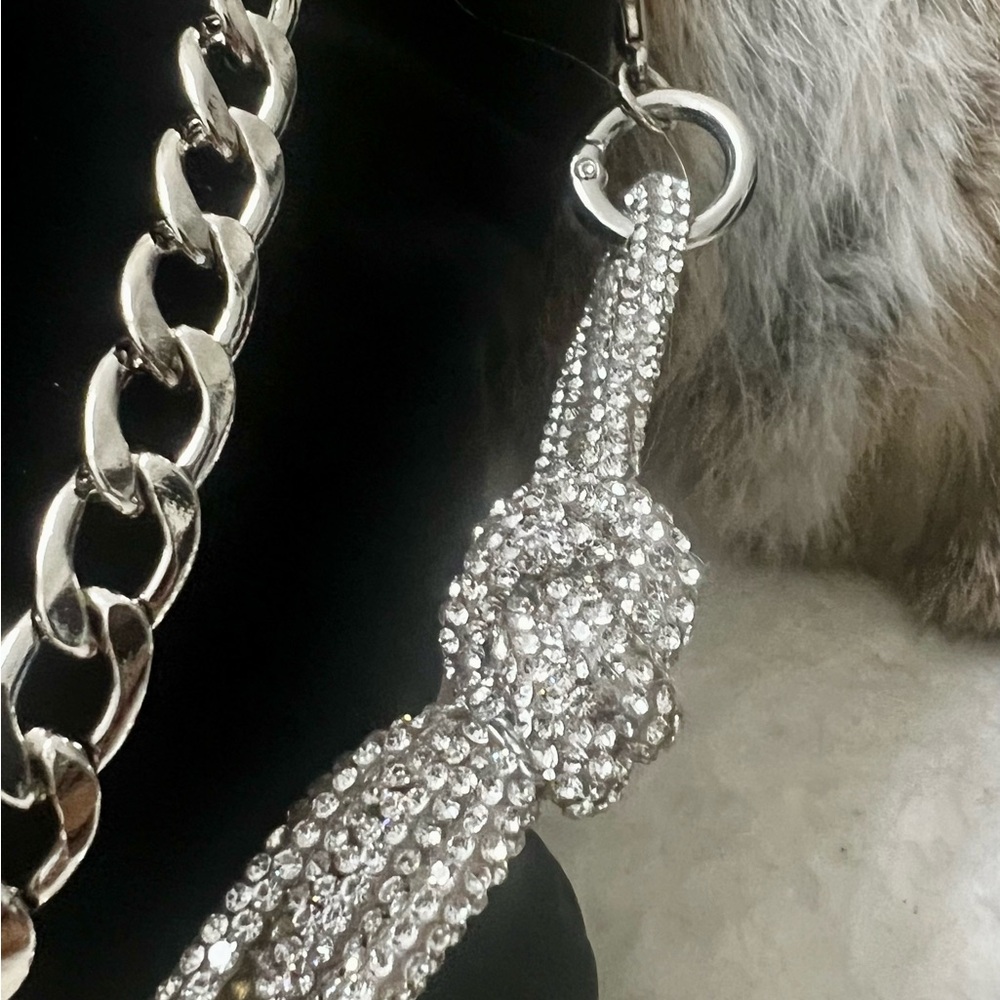 Dior Upcycled Beauty Bag With Removable Straps - Picture 5 of 12